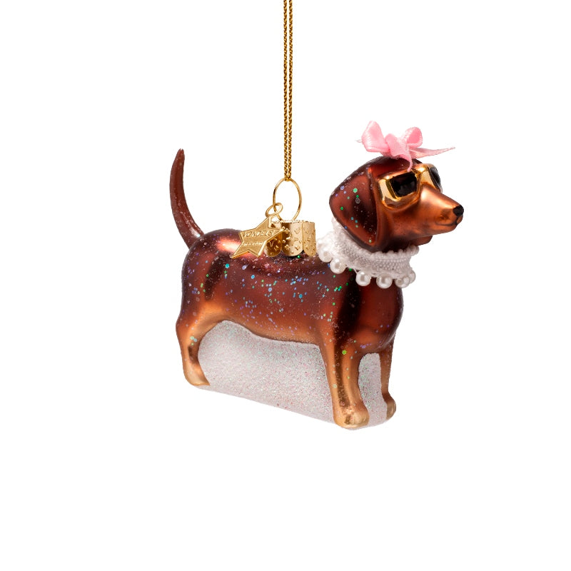 Bruine hond met parels - Vondels
