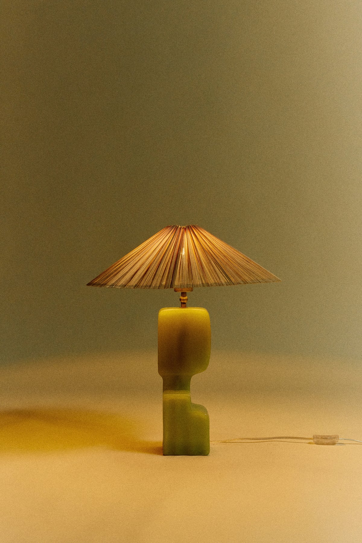 Column table lamp base - Lime