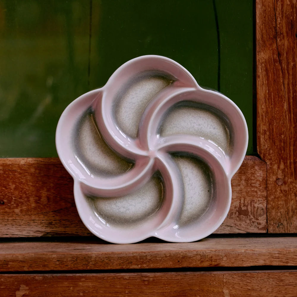 70s ceramics: snack tray - Muse