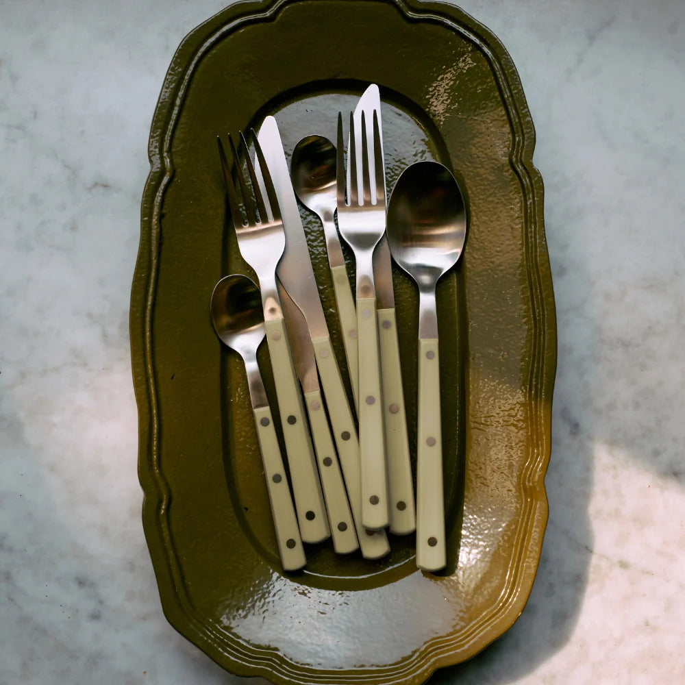 New classics: serving tray - Olive
